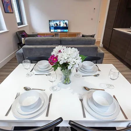 Brand New One Bedroom Apartment In Manchester, Sleeps 4 Апартаменты