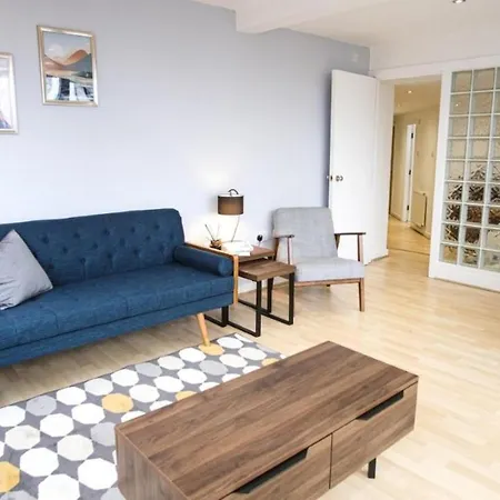 Stunning 2bd Flat Panoramic Views City Апартаменты *