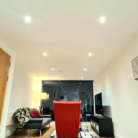 1-bedroom Aprt In Salford- Freeparking- Sleeps3