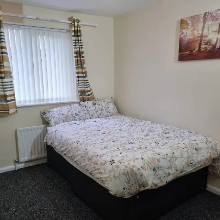 Residential Within Easy Reach Of Town Апартаменты *