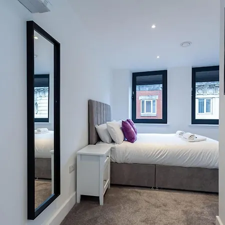 Апартаменты Brand New One Bedroom Apartment In Manchester, Sleeps 4