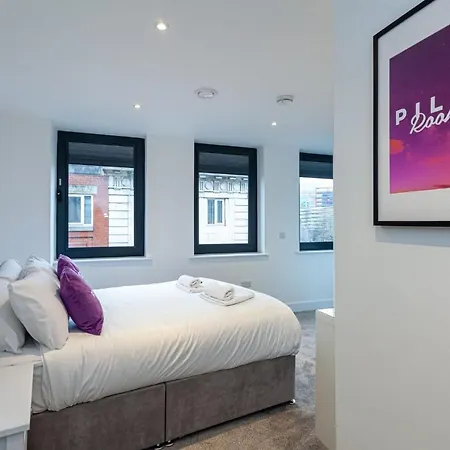 Апартаменты Brand New One Bedroom Apartment In Manchester, Sleeps 4 *