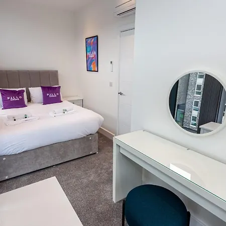 Apartment Luxury, Spacious Two Bedroom Duplex Penthouse In Manchester City Centre *
