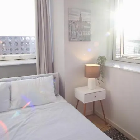 Апартаменты Stunning 2bd Flat Panoramic Views City Манчестер