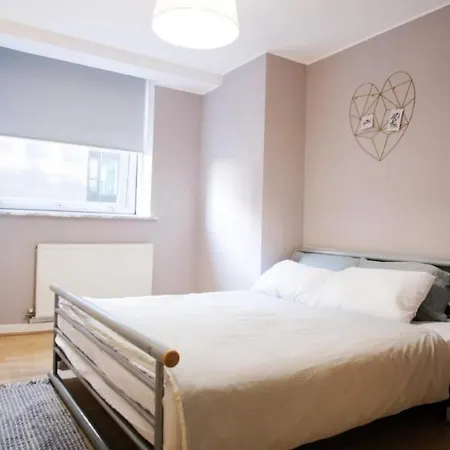 Stunning 2bd Flat Panoramic Views City Апартаменты *