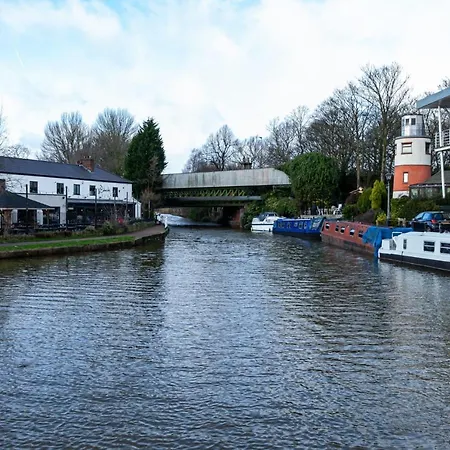 Spacious And Cosy Entire 2 Bedroom House By Bridgewater Canal, Worsley * Μάντσεστερ