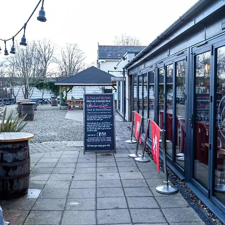 Holiday home Spacious And Cosy Entire 2 Bedroom House By Bridgewater Canal, Worsley