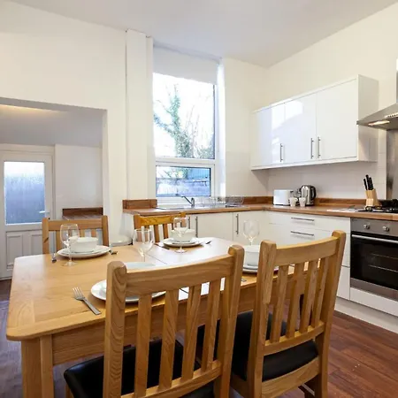 Spacious And Cosy Entire 2 Bedroom House By Bridgewater Canal, Worsley Σπίτι διακοπών *
