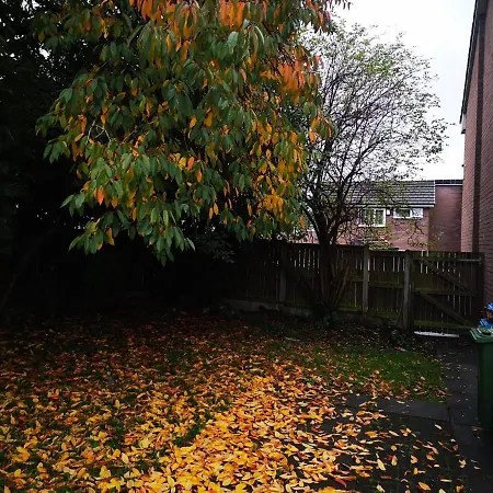 Apartment Residential Within Easy Reach Of Town *