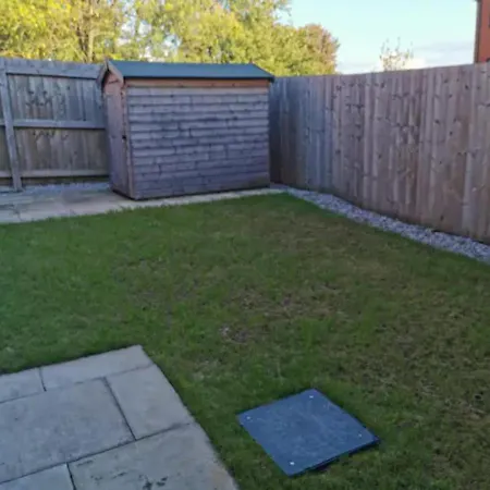 Entire 3 Bedroom House Free Parking Manchester
