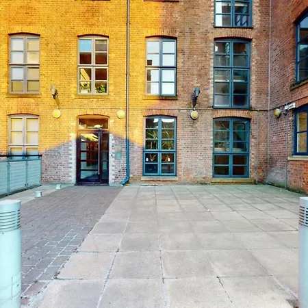 Feriehus Very Well Presented And Spacious Two Bedroom In A Grade 2 Listed Manchester