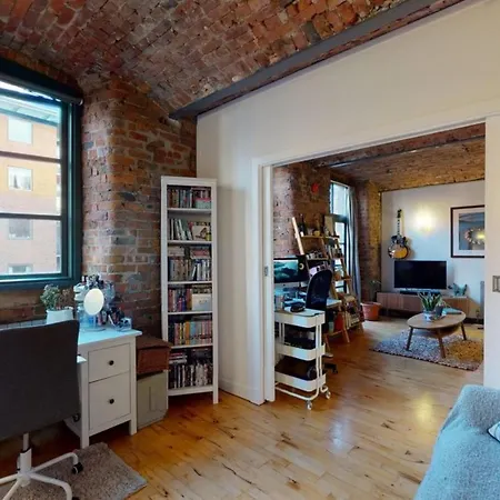 Feriehus Very Well Presented And Spacious Two Bedroom In A Grade 2 Listed