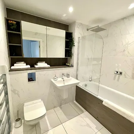 Xviijan Apartments Deansgate * Манчестер