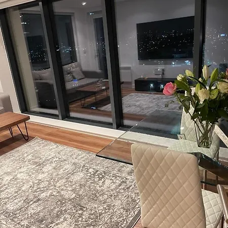 Luxury With Balcony Views Apartment