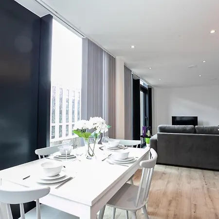 Ultra Chic And Modern Two Bedroom Duplex Penthouse In Manchester City Centre