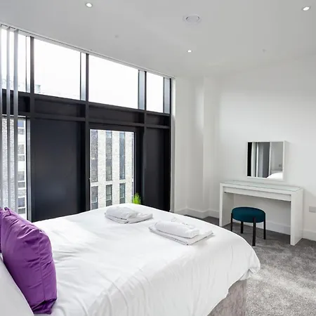 Ultra Chic And Modern Two Bedroom Duplex Penthouse In Manchester City Centre Apartment