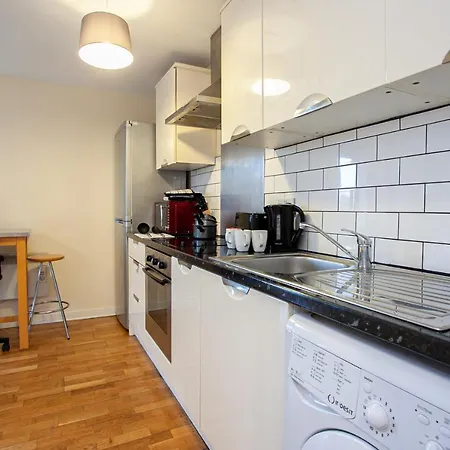 Spacious 3 Bedroom Near City Centre With All Amenities Apartmán *