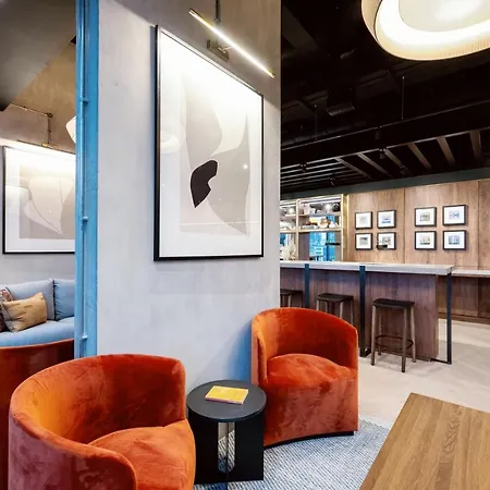 Wilde St. Peters Square 4*