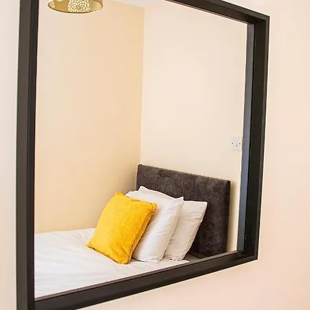 Cosy 3-bed Close To Centre