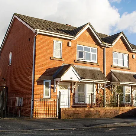 Cosy 3-bed Close To Centre *