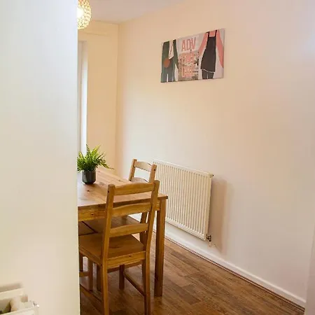 Semesterbostad Cosy 3-bed Close To Centre Manchester