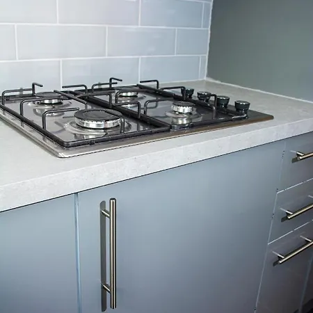 Cosy 3-bed Close To Centre