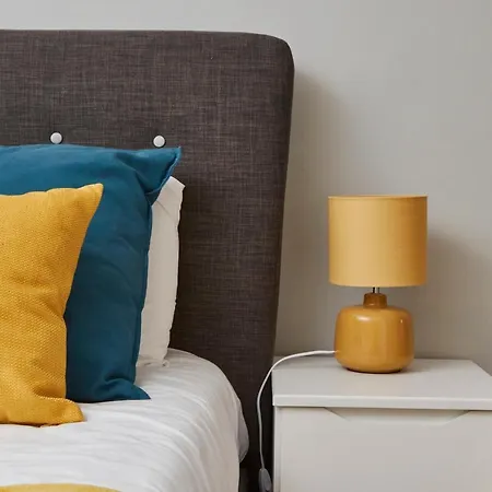 Charming 2 Bedroom In 맨체스터