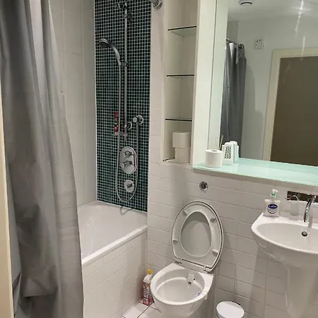 Bigkings 2 Bedroom With Free Parking Beside Piccadilly In *