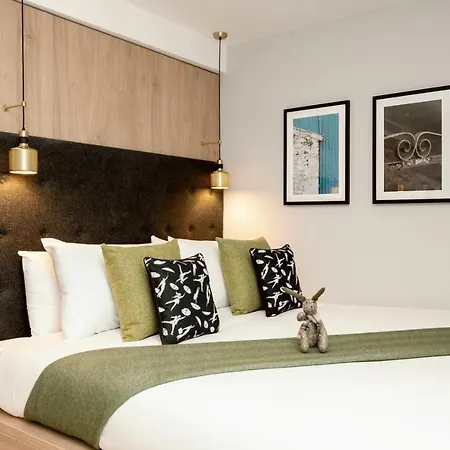 Wilde St. Peters Square 4*