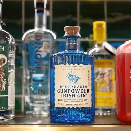 Wilde Centre Aparthotel 4*