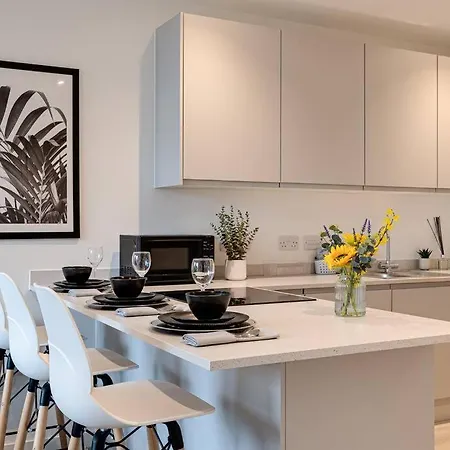 Apartment Stylish And Stunning Waterside Apt - Old Trafford *