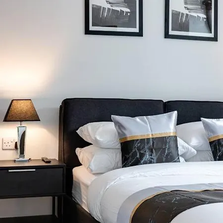 Apartment Stylish And Stunning Waterside Apt - Old Trafford Manchester