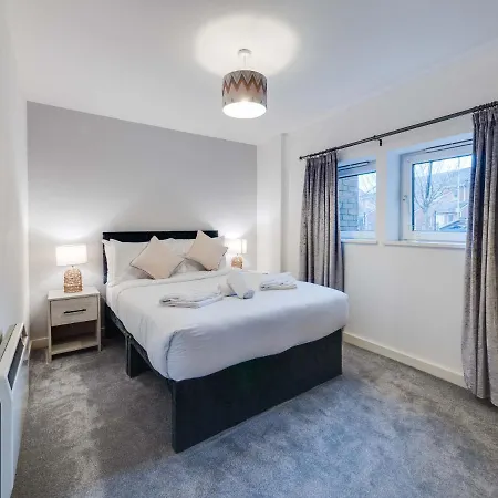 Pass The Keys Spacious With Parking Apartamento *