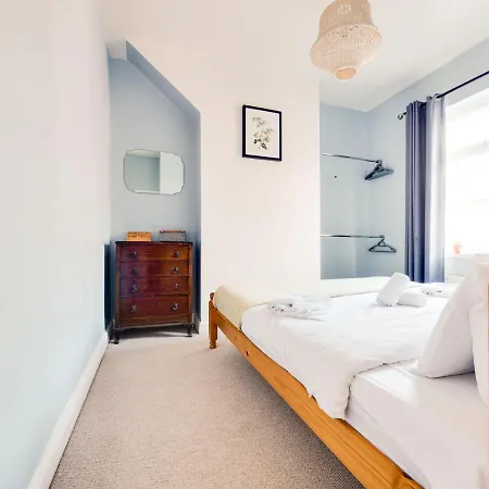 Holiday home Cheerful 2 Bedroom Property Levenshulme