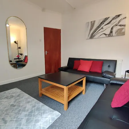 Salford House Feriehus