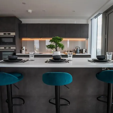 Location And Luxury In The Centre Of Manchester... *