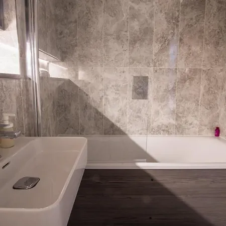 Location And Luxury In The Centre Of Manchester... *