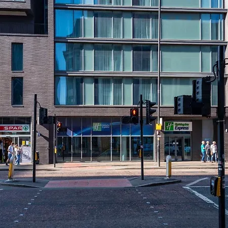 Hotel Express Centre By Ihg