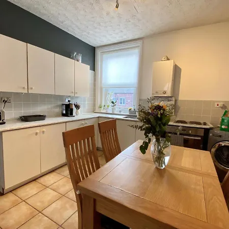 Kozyguru Ancoats Character 2Bedroom 3Beds Apt- Minutes From City Centre Uman046 Апартаменты *
