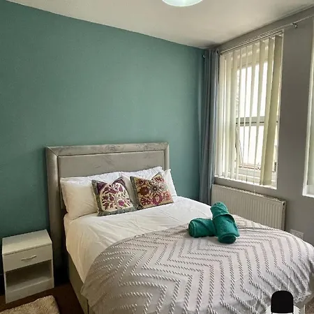 Kozyguru Ancoats Character 2Bedroom 3Beds Apt- Minutes From City Centre Uman046 Апартаменты