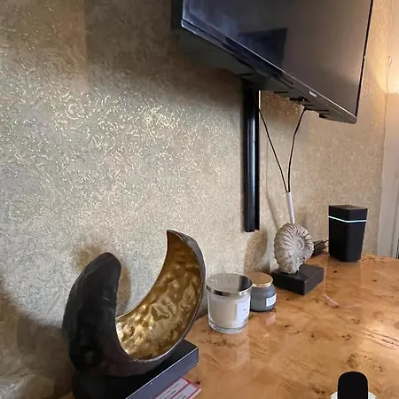 Kozyguru Ancoats Character 2Bedroom 3Beds Apt- Minutes From City Centre Uman046 Апартаменты *