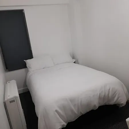 Two Bedroom Manchester Ancoats Apartment With Private Entrance דירה *
