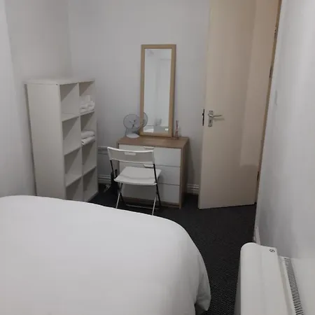 Two Bedroom Manchester Ancoats Apartment With Private Entrance