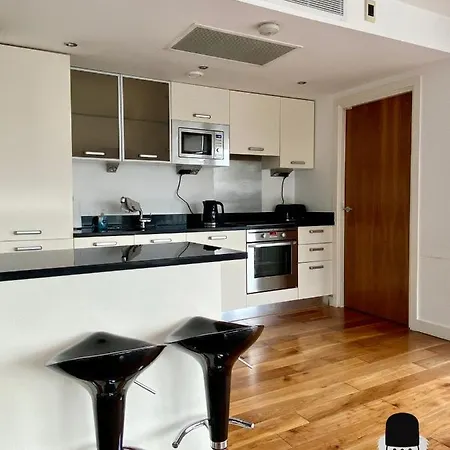 Апартаменты Kozyguru City Center Duplex - Luxurious 2Bedroom Umsa194 Манчестер