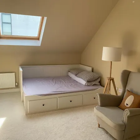 Canalside Ensuite Room