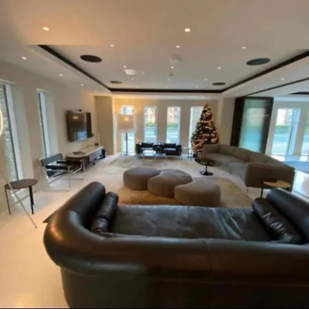 Brand New Luxury Centre 2 Bed Skyline Views * Manchester