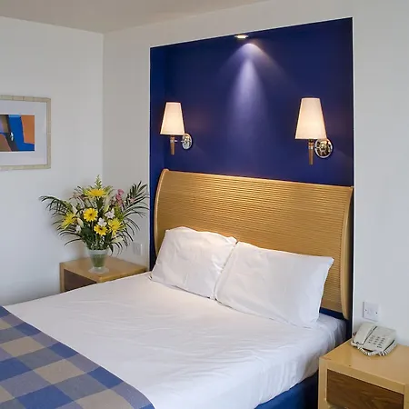 Airport 3* Manchester