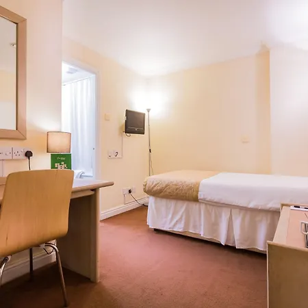 The Gardens Hotel 3*