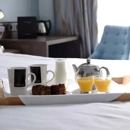 Hotel South