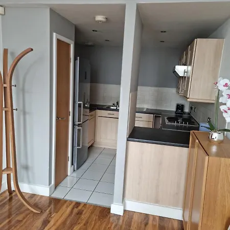 City View 2-Bed Apartment In Manchester 아파트 *